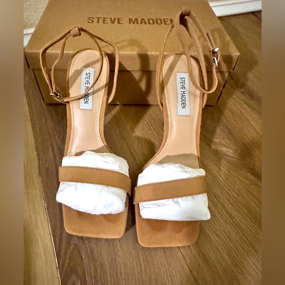 Steve Madden Camel Strap Heels